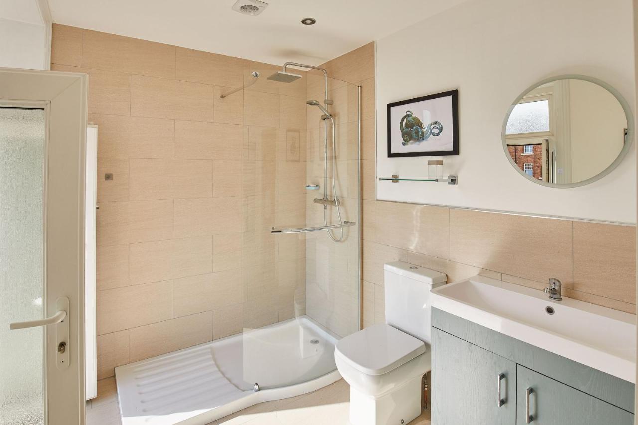 וויטבי Host & Stay - 4 Metropole Towers מראה חיצוני תמונה
